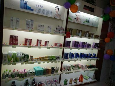 时尚小资新纪元 男性掌舵的化妆品零售新浪潮